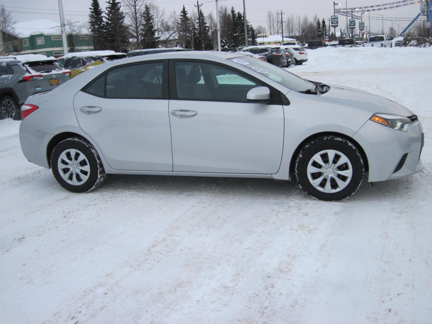 2016 silver /gray Toyota Corolla (2T1BURHE1GC) , 6-Speed Automatic transmission, located at 9530 Old Seward Highway, Anchorage, AK, 99515, (907) 349-3343, 61.134140, -149.865570 - Low miles on this Toyota Corolla - Photo#2